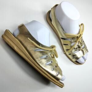 Vintage Lasting Comfort Brand Shoes size 7W golden sandals